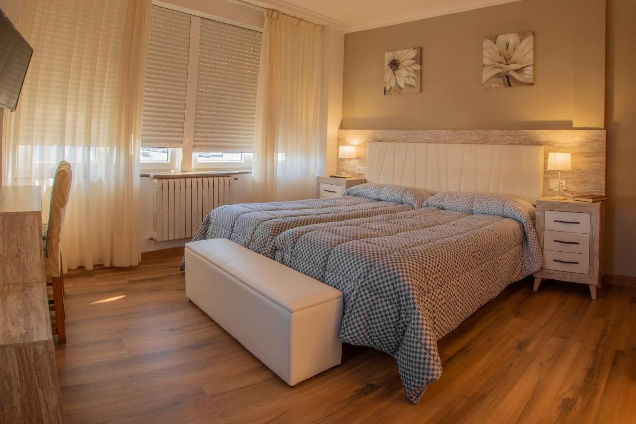 Hotel A Muradana Muros Exteriör bild